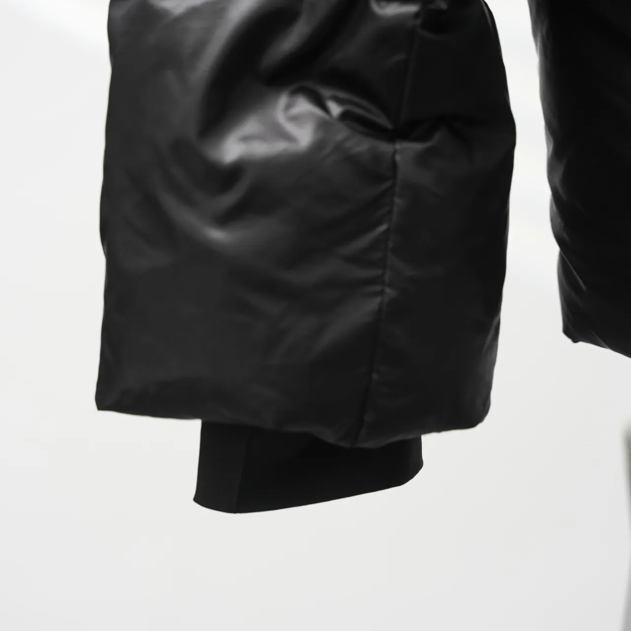 P740 CANADA GOOSE丨Canada Goose 2252 Puff Hooded Down Jacket Color: Black Black Label Size: XS-XXL